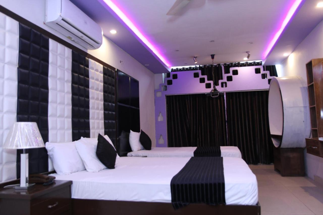 Gulberg Continental Hotel Лахор Екстериор снимка
