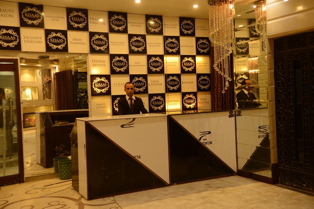 Gulberg Continental Hotel Лахор Екстериор снимка
