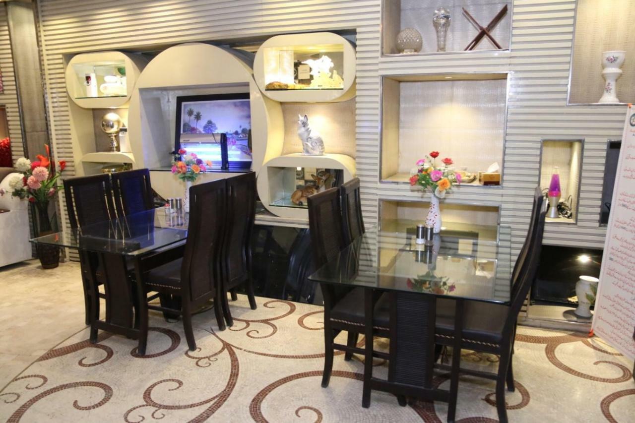 Gulberg Continental Hotel Лахор Екстериор снимка