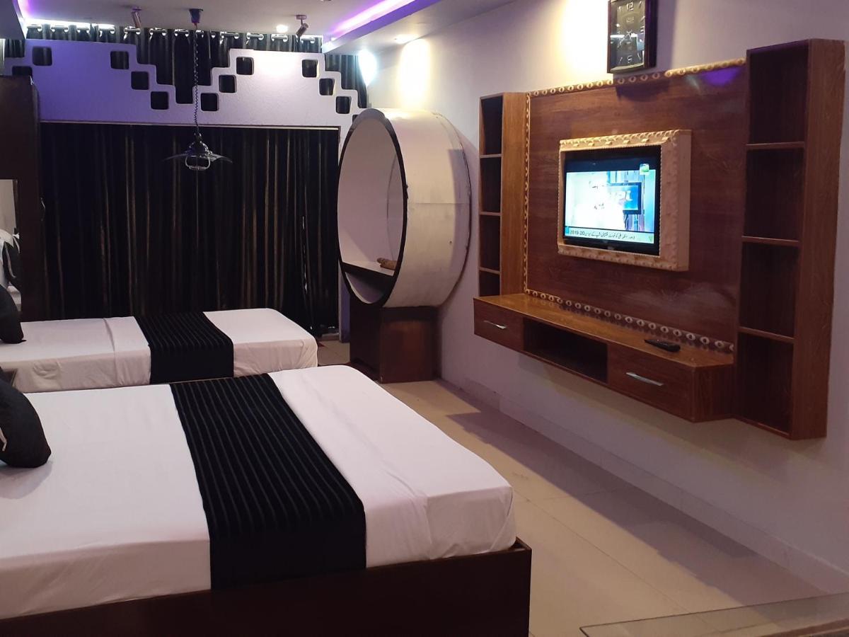 Gulberg Continental Hotel Лахор Екстериор снимка